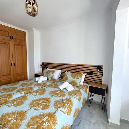 شقة Plaza Santa Ana بينايدورم