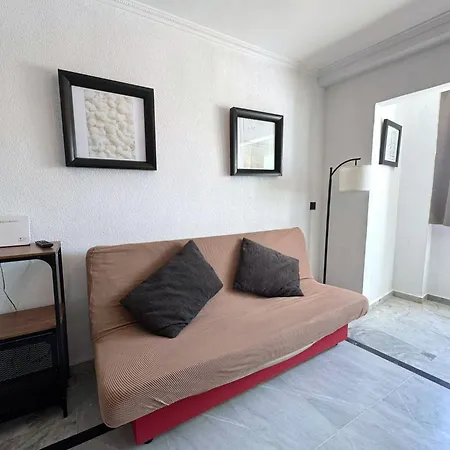 Plaza Santa Ana شقة بينايدورم