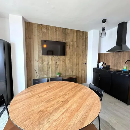 Plaza Santa Ana شقة *